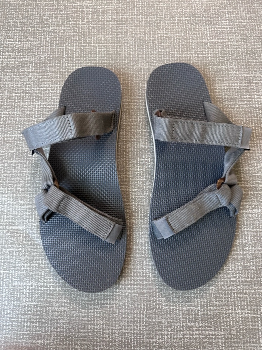 Teva Men’s Gray Adjustable Strap Sport Sandals Size 12